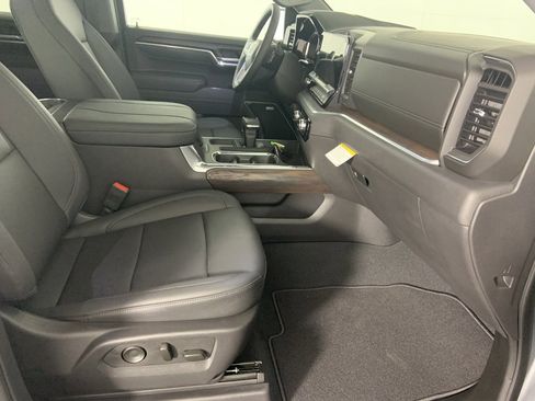Used 2025 GMC Sierra 1500 SLT w/ SLT Premium Plus Package image 19
