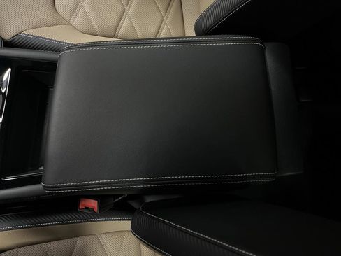 Used 2024 Volkswagen Atlas Cross Sport SE image 19