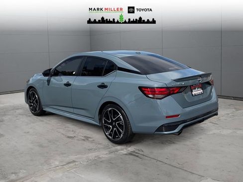 Used 2024 Nissan Sentra SR w/ SR Premium Package image 3