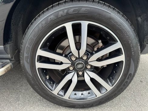 Used 2015 Land Rover LR4 HSE AWD/4WD image 21