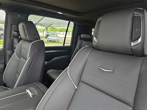 New 2026 Cadillac Escalade ESV Sport w/ Touring Package AWD/4WD image 12