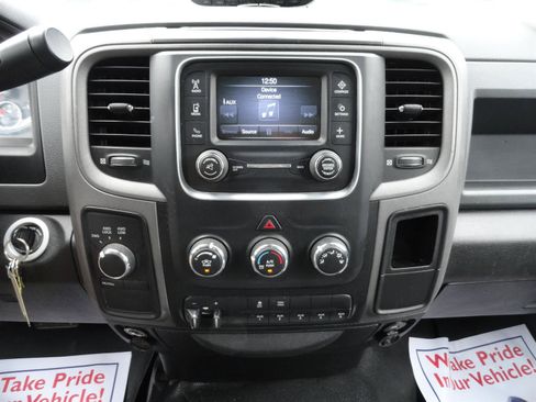 Used 2018 RAM 3500 Tradesman w/ Chrome Appearance Group AWD/4WD image 12