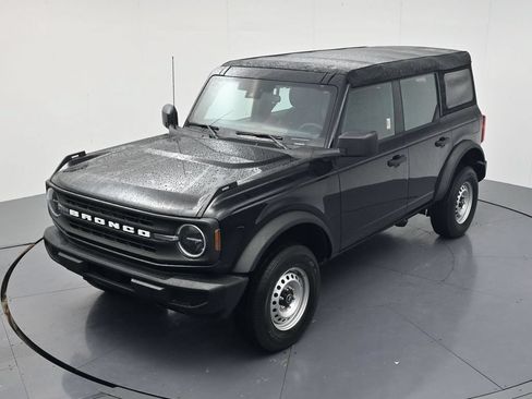 Used 2025 Ford Bronco 4-Door AWD/4WD image 38