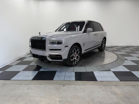 Used 2024 Rolls-Royce Cullinan Black Badge w/ Driver's Package AWD/4WD image 5
