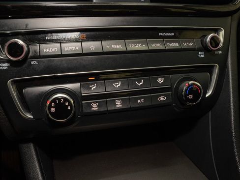 Used 2019 Kia Optima LX image 13