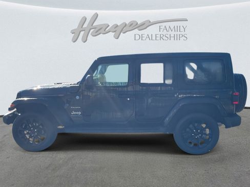 Used 2023 Jeep Wrangler Sahara w/ Cold Weather Group image 23