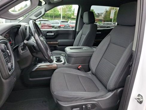 Used 2022 Chevrolet Silverado 1500 LT Trail Boss w/ Convenience Package II image 17