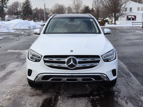 Used 2021 Mercedes-Benz GLC 300 4MATIC image 2