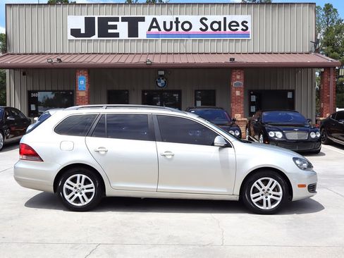 Used 2011 Volkswagen Jetta TDI FWD image 8
