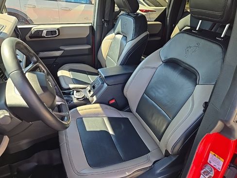 Used 2022 Ford Bronco Wildtrak AWD/4WD image 14