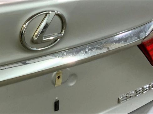 Used 2013 Lexus ES 350 4dr Sdn image 30