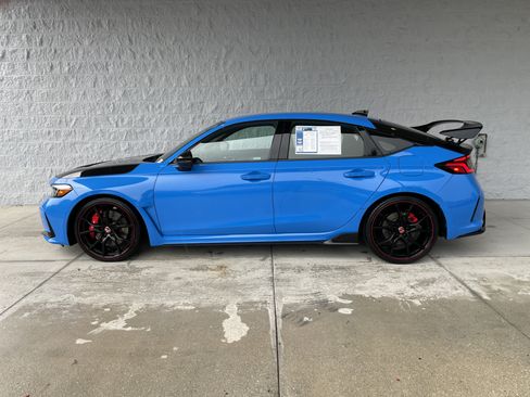 Used 2025 Honda Civic Type R image 6