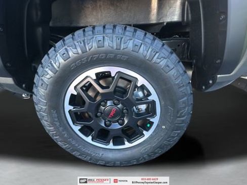 New 2026 Toyota Tacoma TRD Off-Road image 18