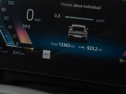 Used 2025 BMW X2 xDrive28i image 26