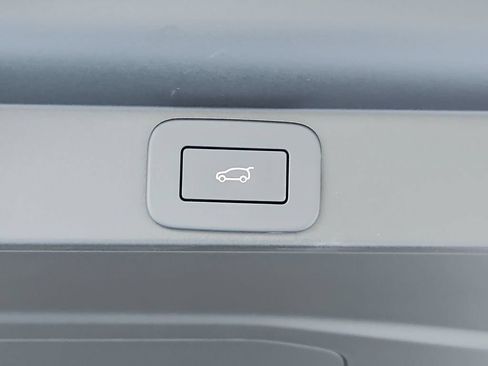 New 2026 Land Rover Range Rover SE AWD/4WD image 12