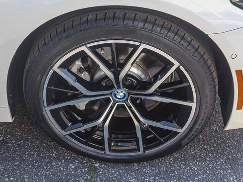 Certified 2023 BMW 530e 530e w/ M Sport Package image 9