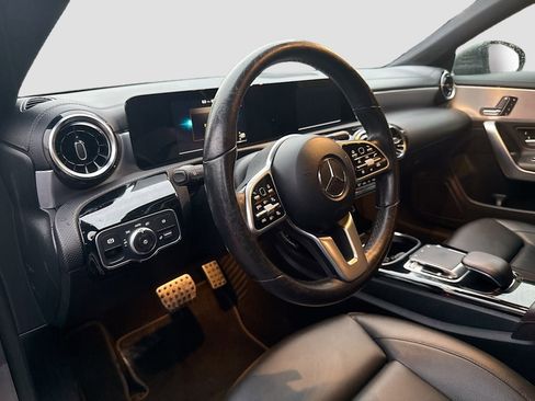 Used 2020 Mercedes-Benz CLA 250 image 9