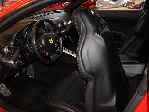 Certified 2014 Ferrari F12 Berlinetta RWD image 91