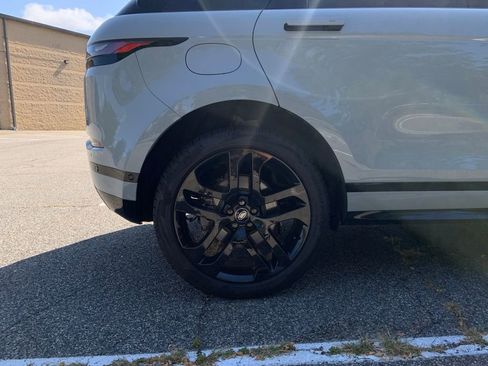 Certified 2025 Land Rover Range Rover Evoque Dynamic SE image 12