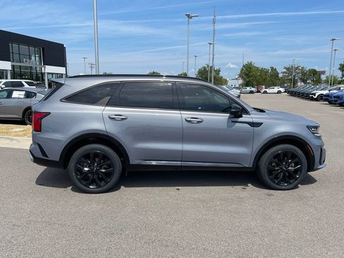 Used 2023 Kia Sorento SX AWD/4WD image 8
