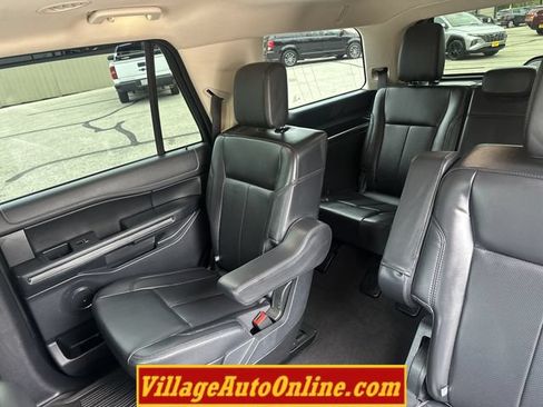 Used 2024 Ford Expedition XLT AWD/4WD image 37