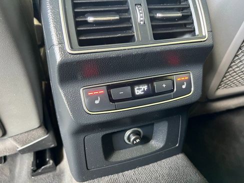 Used 2018 Audi SQ5 Premium Plus w/ Navigation Package image 35