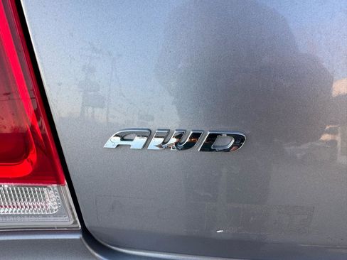 Used 2018 Chrysler 300 Limited image 26