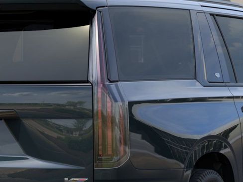 New 2026 Cadillac Escalade ESV V AWD/4WD image 11