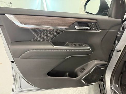 New 2026 GMC Acadia Denali w/ Super Cruise Package image 14