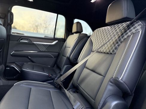 New 2026 GMC Acadia Denali w/ Super Cruise Package image 13