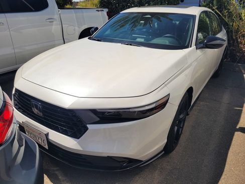 Used 2024 Honda Accord Sport image 2