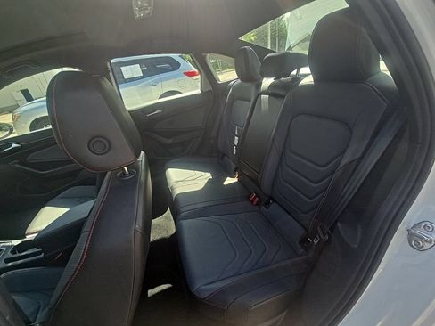 Used 2025 Volkswagen Jetta GLI Autobahn FWD image 27