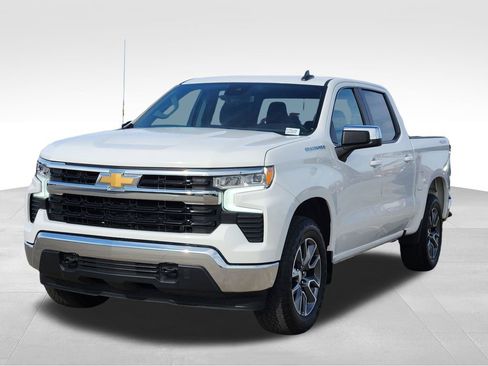 Used 2024 Chevrolet Silverado 1500 LT image 3
