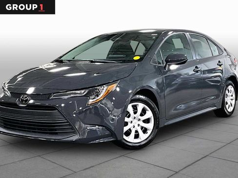 Used 2024 Toyota Corolla LE FWD image 1