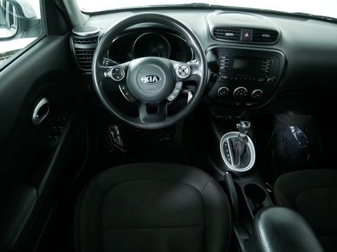 Used 2016 Kia Soul Base image 20