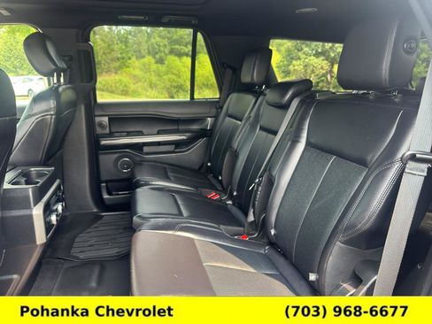 Used 2019 Ford Expedition XLT w/ Equipment Group 202A AWD/4WD image 25