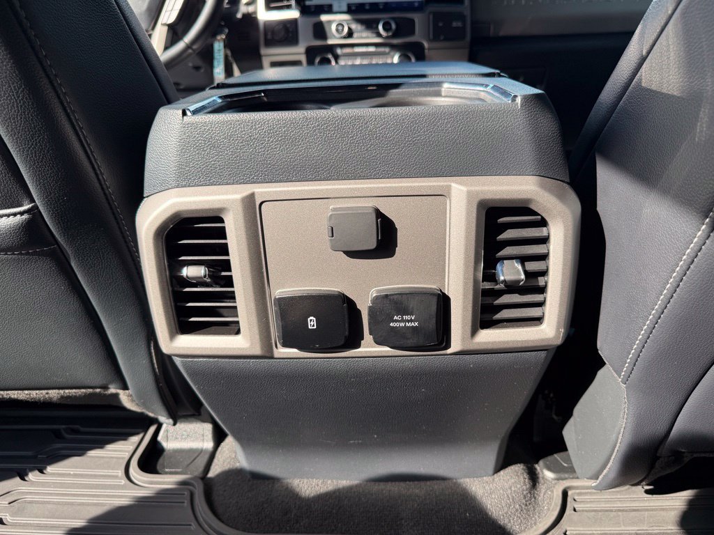 Used 2022 Ford F250 4x4 Crew Cab Super Duty image 17
