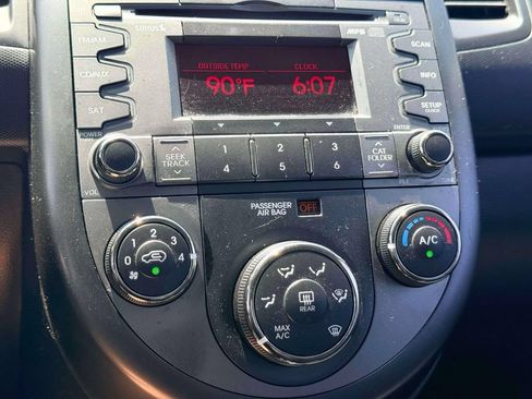 Used 2011 Kia Soul + FWD image 15