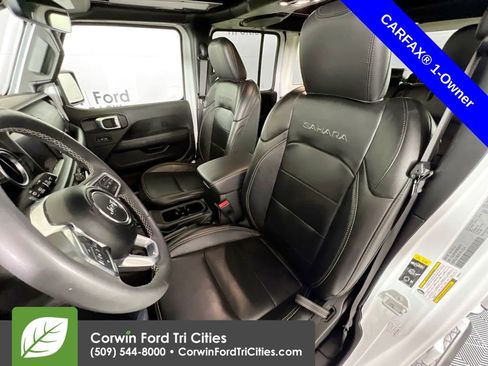 Used 2023 Jeep Wrangler Unlimited Sahara w/ Cold Weather Group image 25