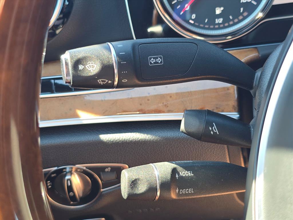 Used 2017 Mercedes-Benz E 300 image 23