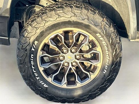 Used 2017 Chevrolet Colorado ZR2 w/ LPO, Premium Interior Package image 32