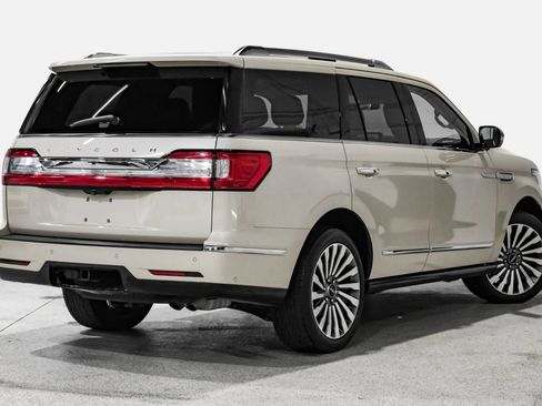 Used 2018 Lincoln Navigator Select w/ Technology Package image 7