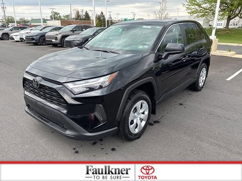 Used 2025 Toyota RAV4 LE AWD/4WD image 15