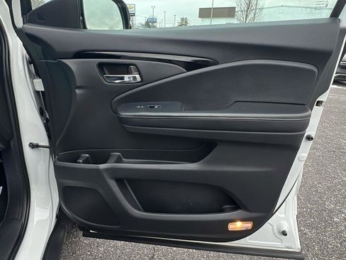 Used 2020 Honda Ridgeline RTL-E image 12