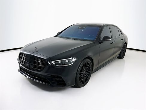 Used 2021 Mercedes-Benz S 580 4MATIC Sedan w/ AMG Line image 3