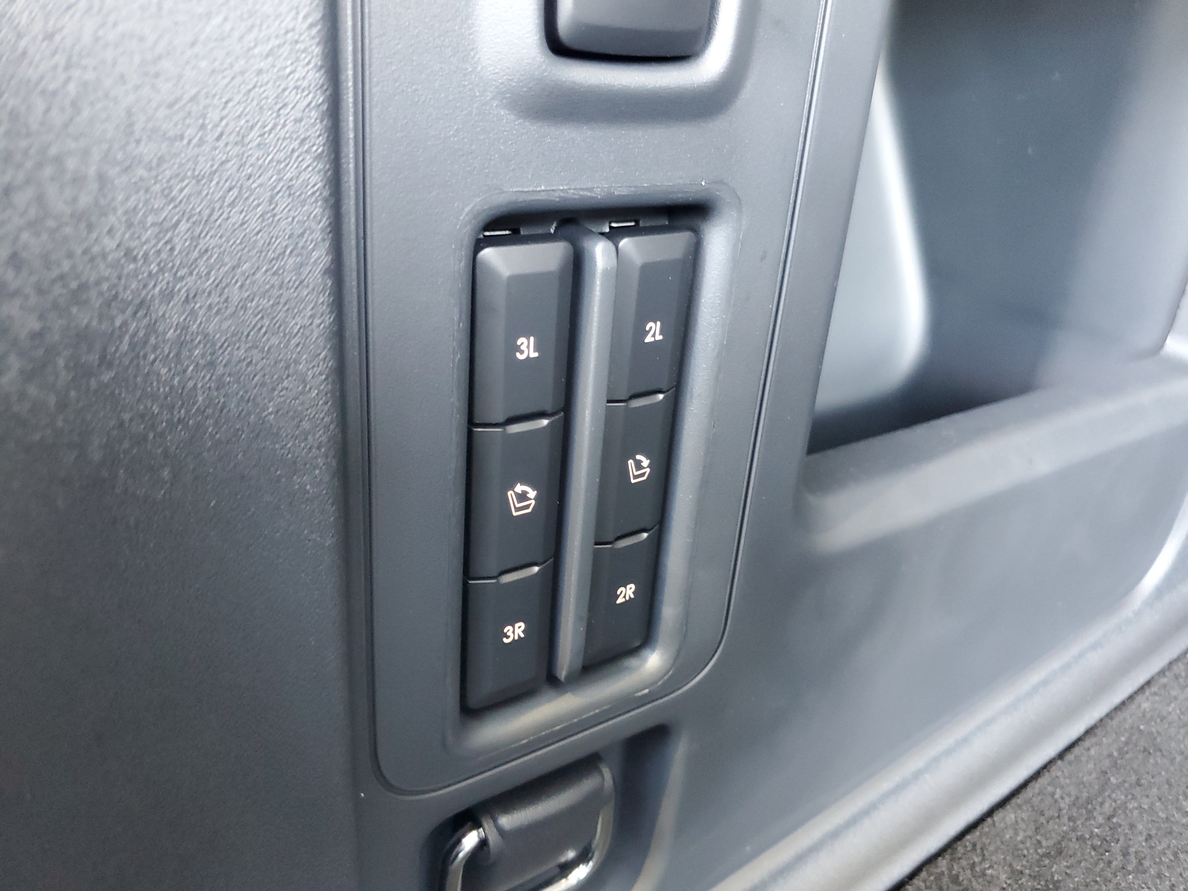 New 2027 Lincoln Navigator Reserve w/ Jet Appearance Package AWD/4WD image 35