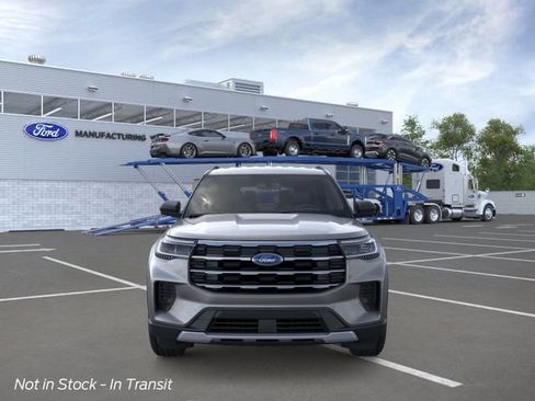 New 2026 Ford Explorer Active RWD image 6