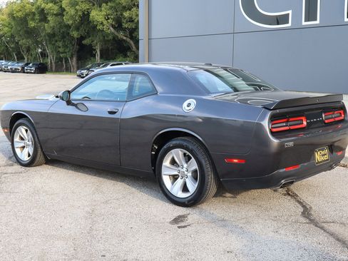 Used 2023 Dodge Challenger SXT image 6