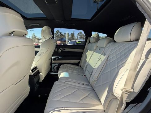 Used 2025 Genesis GV80 3.5T Prestige image 15