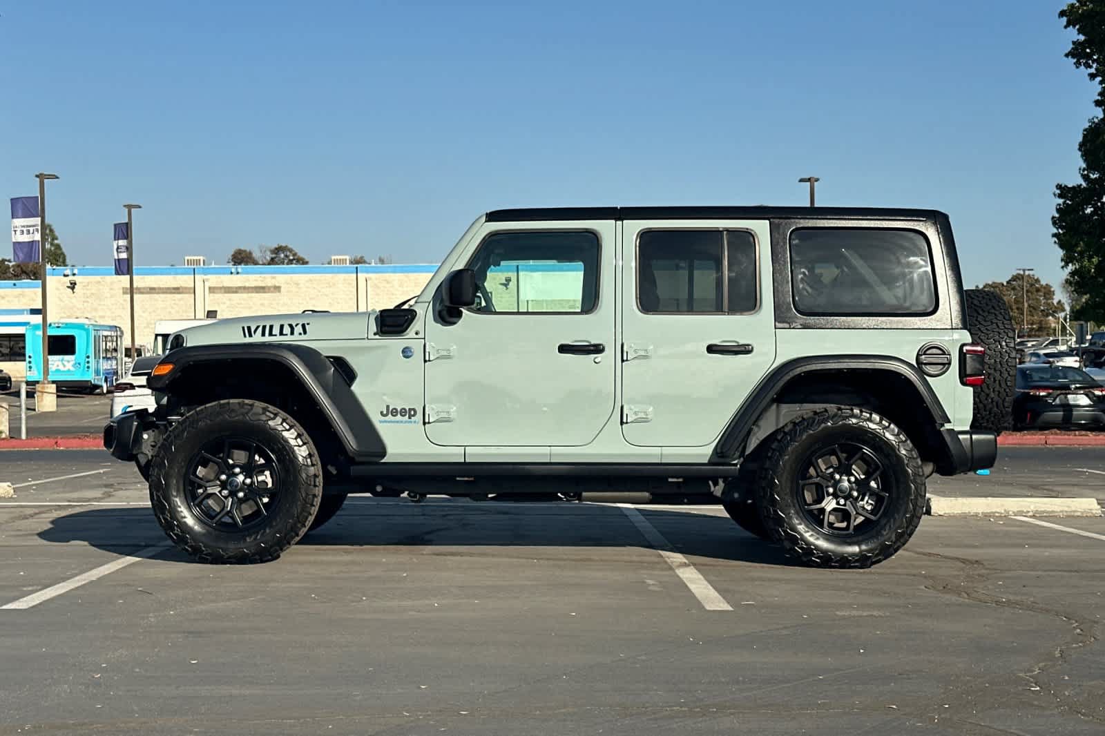 Used 2024 Jeep Wrangler Unlimited AWD/4WD image 6